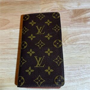Louis Vuitton Brown Leather wallet